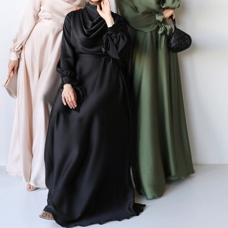 Robe à col bénitier, poignet à nouer Maison Taw'am