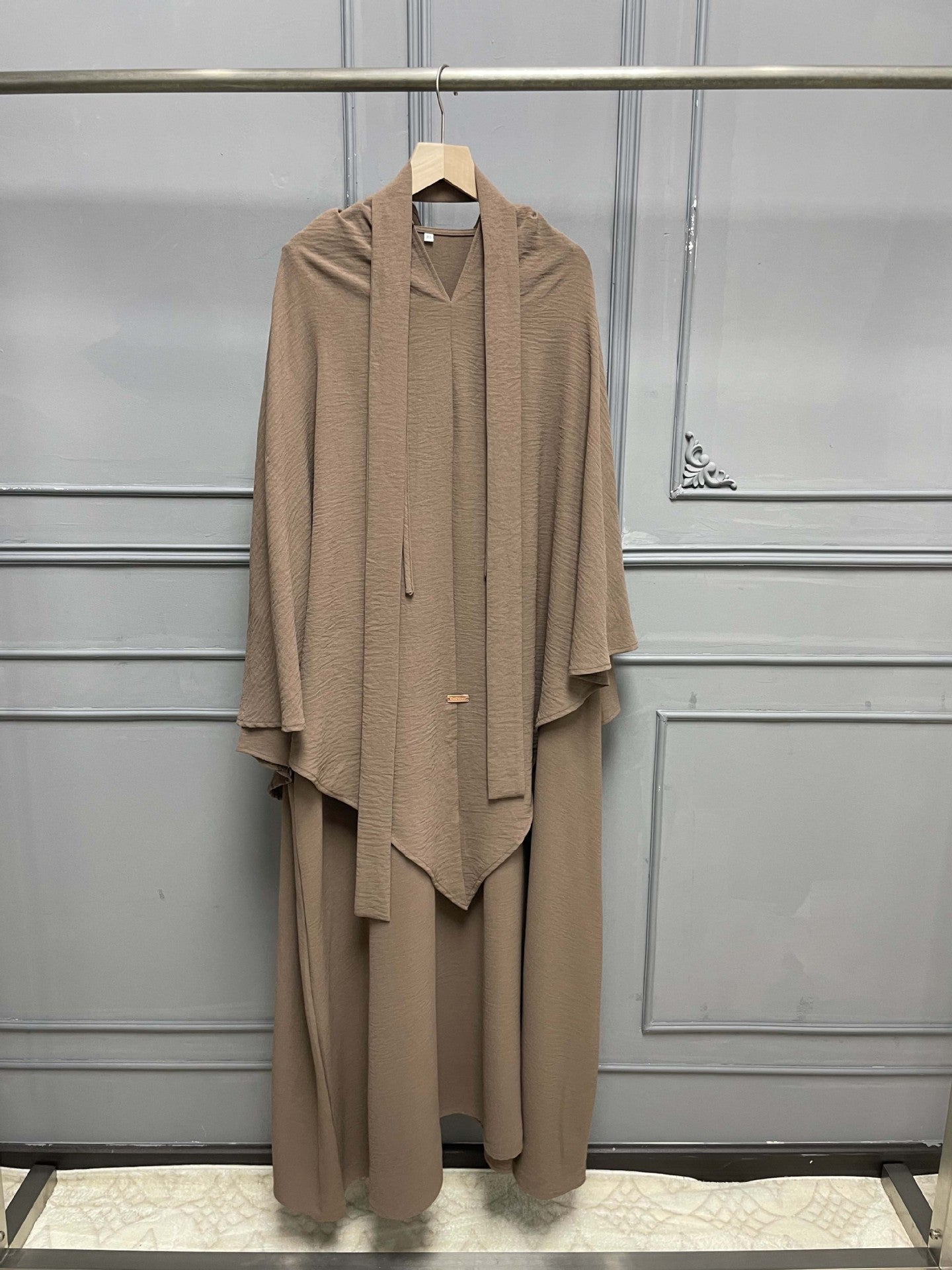Abaya 2pièces voile intégré Maison Taw'am