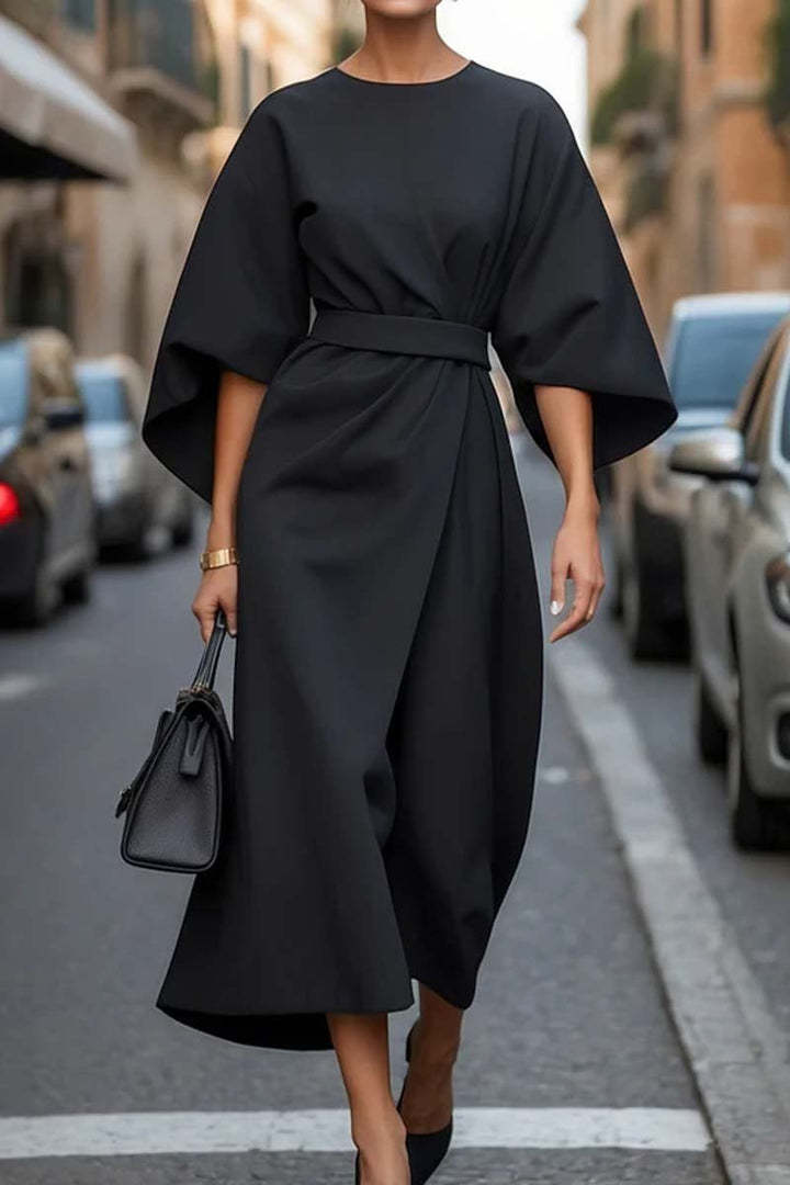 Robe cintrée, manche chauve-souris Maison Taw'am