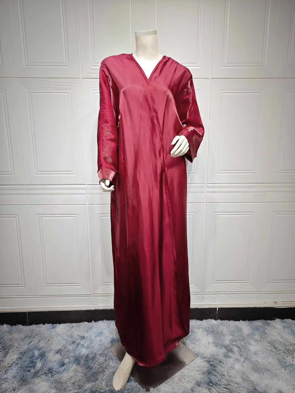 Abaya satin de soie brillante Maison Taw'am