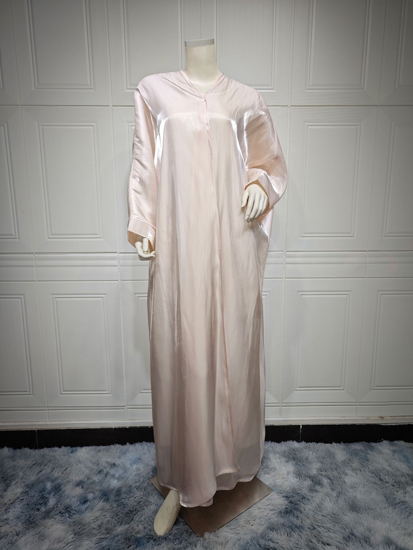 Abaya satin de soie brillante Maison Taw'am